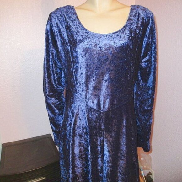 Vtg All That Jazz Velvet Maxi Dress Sze L Long Sleeves Witchy Renaissance Gothic - Picture 2 of 9